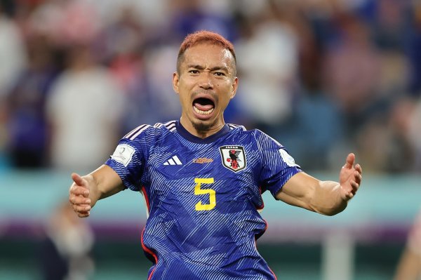 39岁长友佑都：感觉复健    到巅峰期  竞技状态  的7成 要开始角逐  日本队杆位了