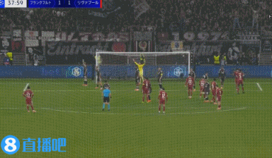 4分钟2球!范戴克顶球破门加克波助功 ,利物浦2-1反超法兰克福