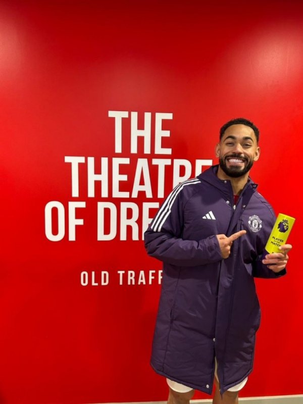 首开记录！英超官方：库尼亚当选曼联vs布莱顿全场最佳球员