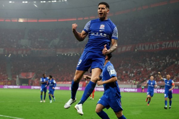 路易斯在1分8秒的得分  是申花自2020年11月以来在中超的最快得分