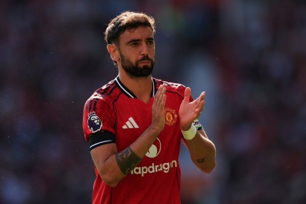 曼晚：曼联需加快赛事  节奏，找到在盘带占优时赢得赛事  的方法